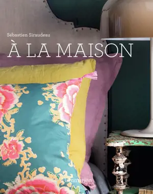 A LA MAISON