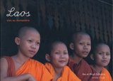 Laos : vies au monastère - Ilse Schrama