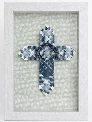 Cadre avec croix origami bleu écossais fond tissu vert d'eau - Adeline Paintings