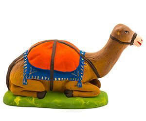 Santon Chameau couché tapis bleu 7 cm - CARBONEL